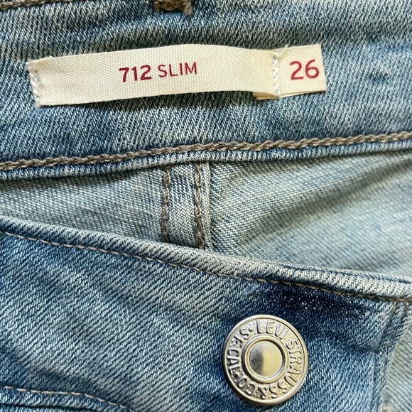 Levi's 712 Slim Light Blue Jeans - Picture 5 of 8